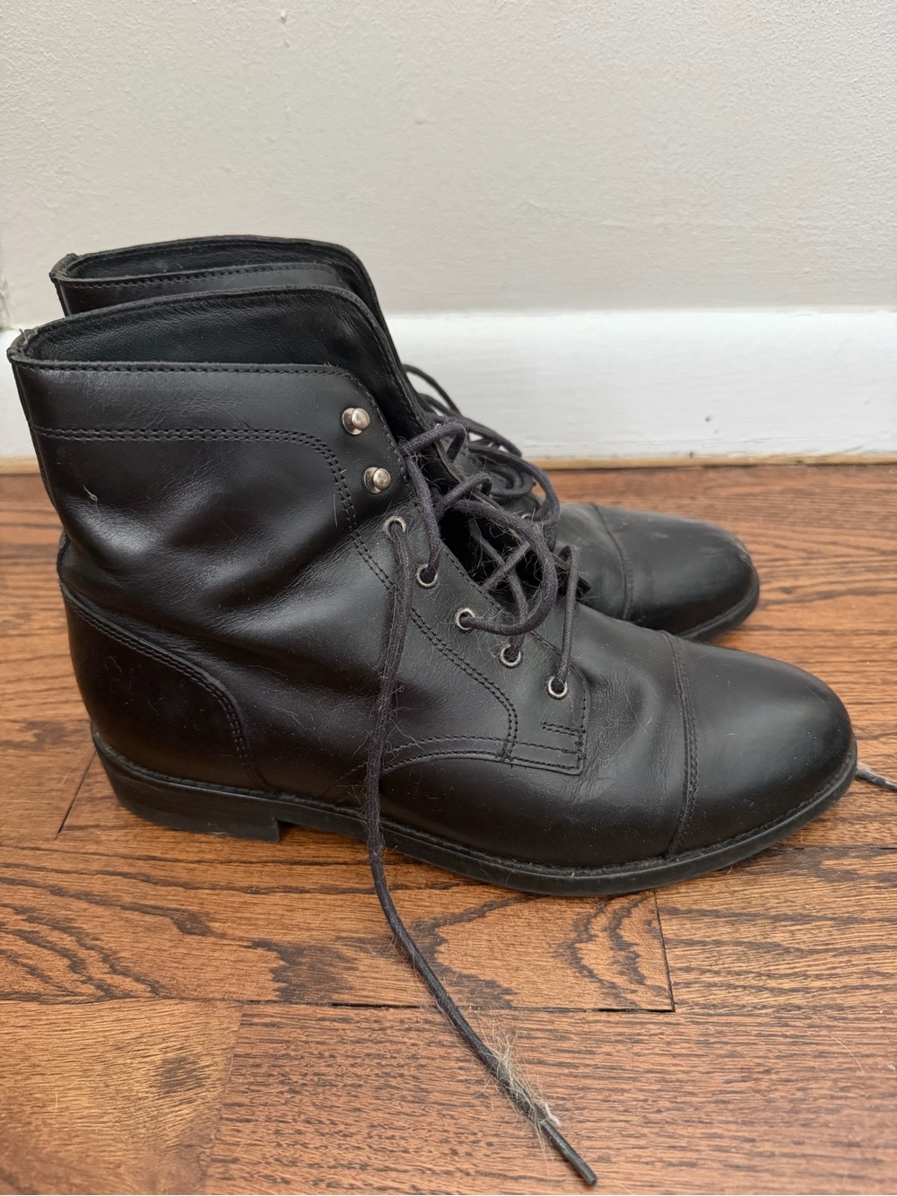 Women’s Wolverine steel toed Black Leather Lace-Up Moto Boots size 8